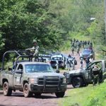 Tras enfrentamiento en Apatzingán, Fiscalía de Michoacán detiene a dos presuntos integrantes de célula delincuencial; tres más fueron abatidos