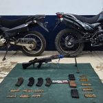 En Apatzingán, autoridades decomisan un arma larga, 148 cartuchos útiles, siete cargadores y dos motos