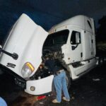 Catea FGE taller mecánico y recupera tracto camión, en Tarímbaro
