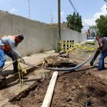 OOAPAS repara línea de conducción de agua potable en la colonia Félix Ireta OOAPAS calle Tecuén
