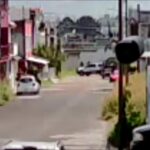 Hallan cadáver de un hombre cubierto con bolsas de plástico, en Morelia