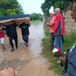 John se degrada a tormenta tropical; Gobierno estatal atiende afectaciones