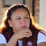 Atrabancada y majadera, Seyra Alemán; por poco la atropellan