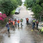 Gobierno de Morelia realiza limpieza integral en colonias afectadas por desfogue de Conagua