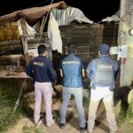 En cateo, asegura FGE inmueble y recupera 8 vehículos con reporte de robo