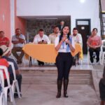 Cierra filas Araceli Saucedo con militantes del PRD de Cojumatlán de Régules