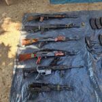 Asegurados en Páracuaro 6 fusiles, cartuchos y equipo táctico: SSP