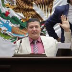 Celebra Vicente Gómez la modificación constitucional para facilitar el acceso a la vivienda