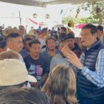 Artesanos de San Nicolás Obispo reciben con alegría a Alfonso Martínez
