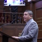 Propone Vicente Gómez atender la salud mental desde la escuela