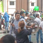 Indígenas se congregan en el Congreso del Estado