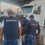 En Lázaro Cárdenas, ejecuta FGE cateo en un taller mecánico vinculado a actividades ilícitas