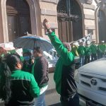 Miembros del STASPE protestan en contra del gobernador y Luis Navarro; exigen la cancelación del Gobierno Digital