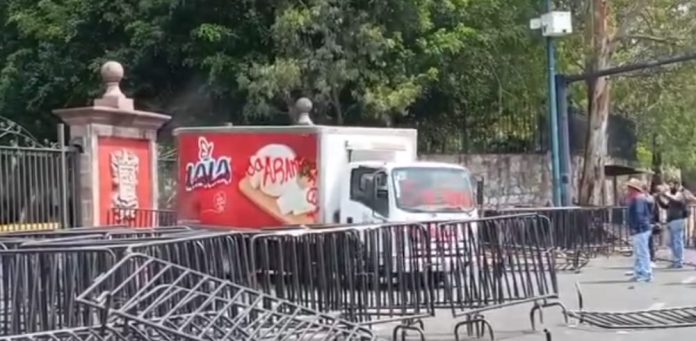 derriban reja Casa Michoacán