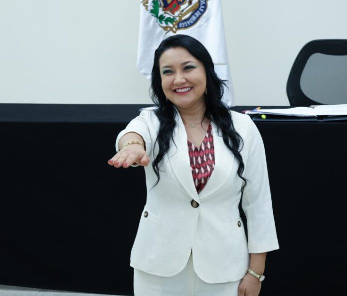 Karla Fernández odontología
