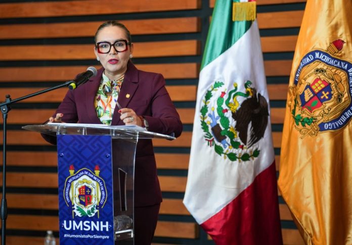 Yarabi Ávila UMSNH