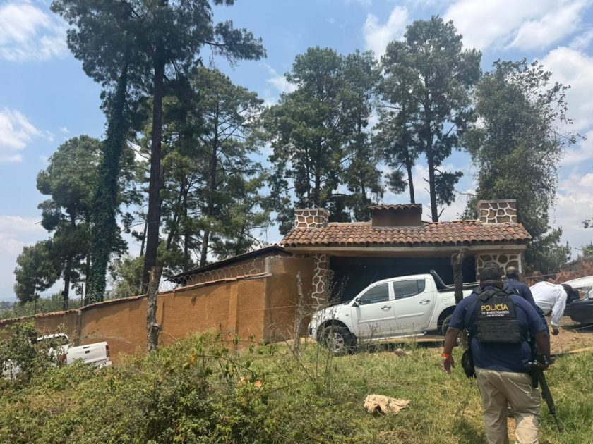 En Pátzcuaro,restituye FGE predio a víctimas de despojo