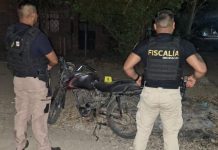Recupera FGE motocicleta con reporte de robo durante cateo en Lázaro Cárdenas