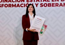 Gaby Molina se registra para la Coordinación de la Defensa de la Transformación en Michoacán