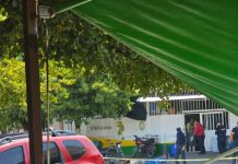 Ejecutan a balazos a un mandaditos afuera de una tortillería en Apatzingán