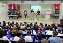 Fortalece Carlos Torres Piña la prevención de la violencia digital entre estudiantes de Zamora