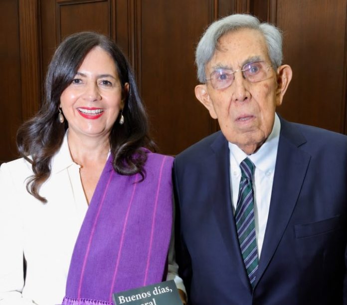 Gabriela Molina y Cuauhtémoc Cárdenas
