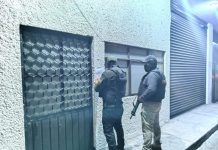 FGE detiene a cinco personas durante cateos en Morelia y Copándaro; una pertenece a una corporación policial