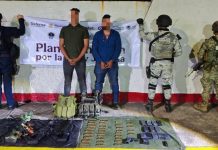 SSP, Defensa y GN detienen a 2 hombres en posesión de armas y equipo táctico en Arteaga