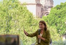 Presenta Fabiola Alanís el libro Historias de resistencia