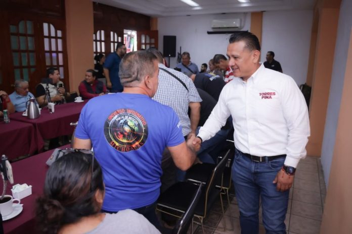 Carlos Torres Piña