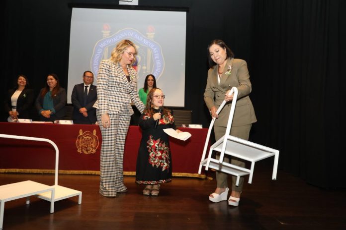 Yarabi Ávila UMSNH