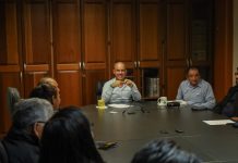 Adolfo Torres mantienen diálogo permanente con vecinas y vecinos de Primo Tapia
