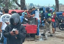 Encontronazo entre dos camionetas deja un muerto y cinco heridos en Uruapan