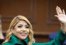 Sandra Olimia Garibay deja abierta la posibilidad de ir por la alcaldía de Apatzingán